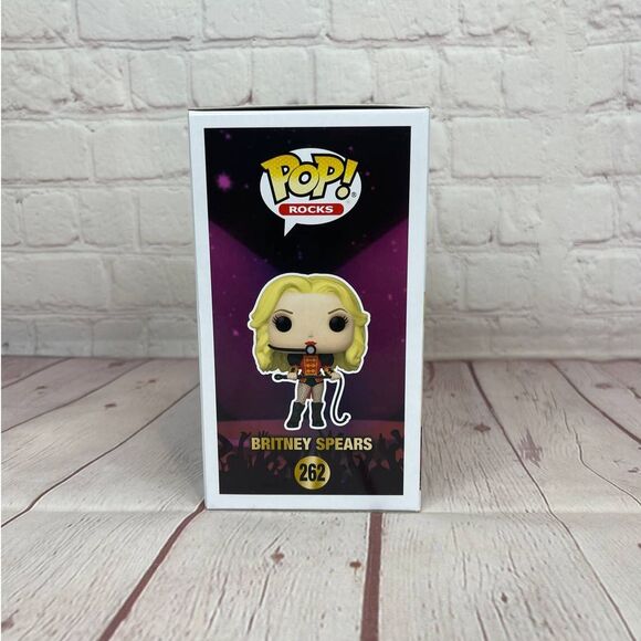 Funko POP! Rocks: Britney Spears(Circus) #262 - Picture 4 of 7